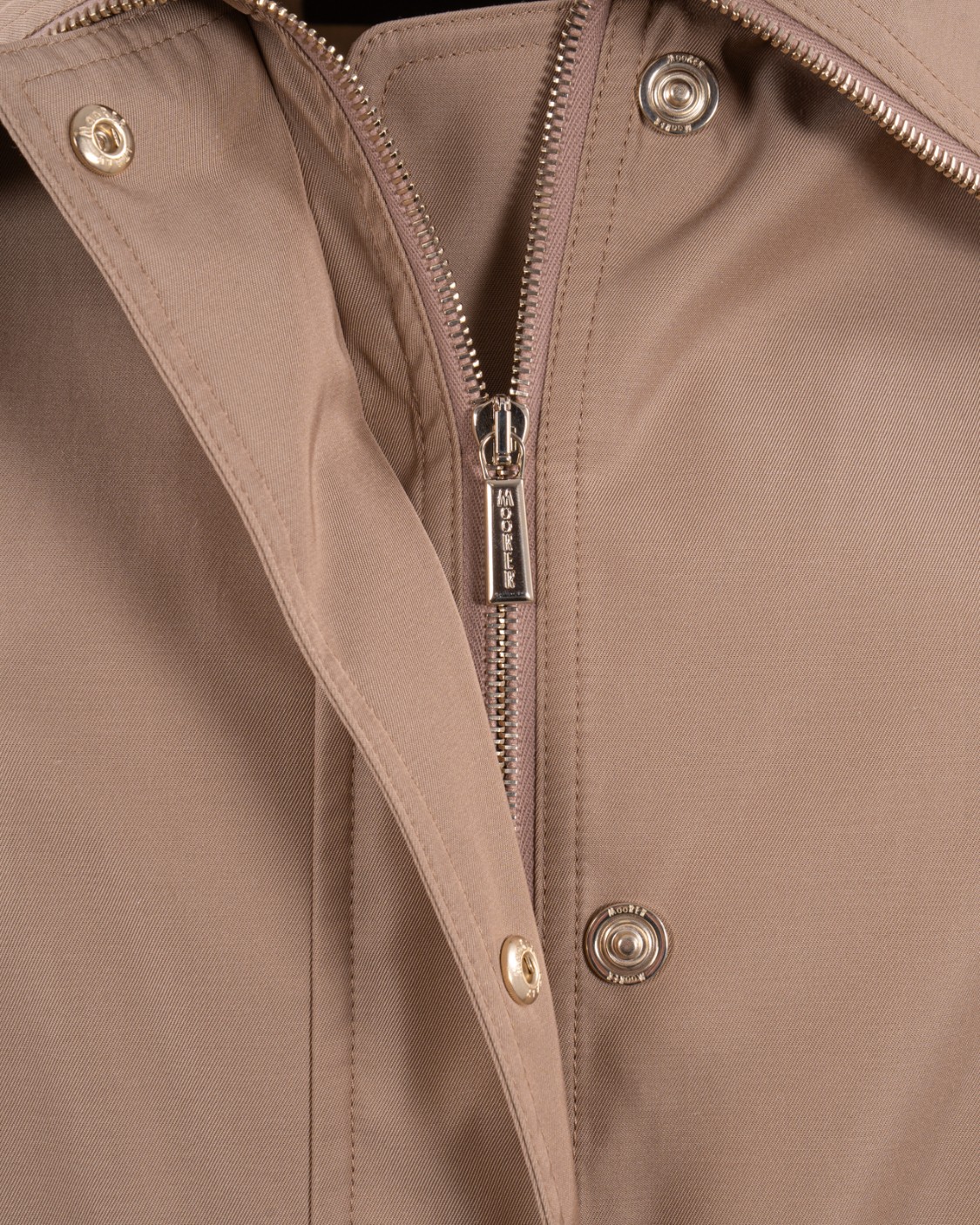 shop MOORER  Coat: Moorer parka "Olinda-WCO".
Side pockets with button closure.
Drawstring waist.
Front closure with zip and buttons.
Elasticized bottom.
Composition: 70% Polyester, 30% Bavina.
Made in Italy.. OLINDA WCO-U0262 number 3439189